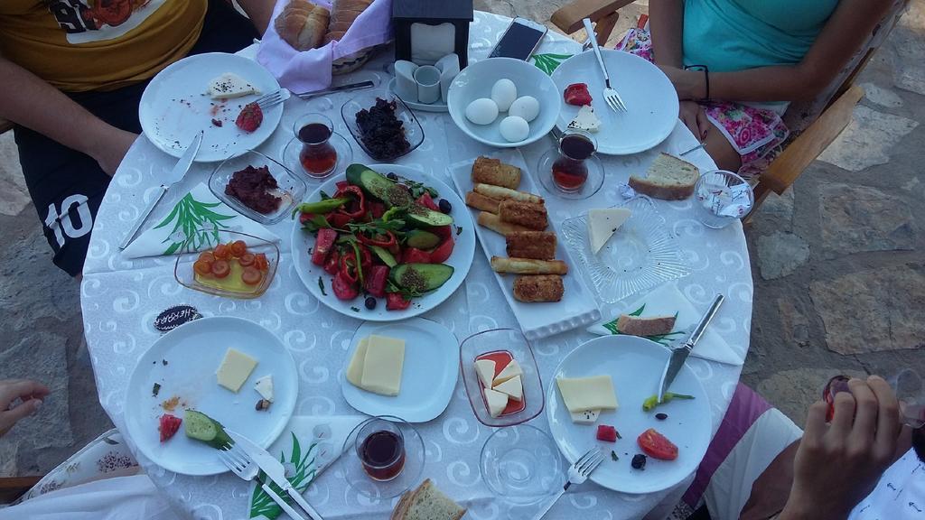 Geyikli Herrara Buitenkant foto