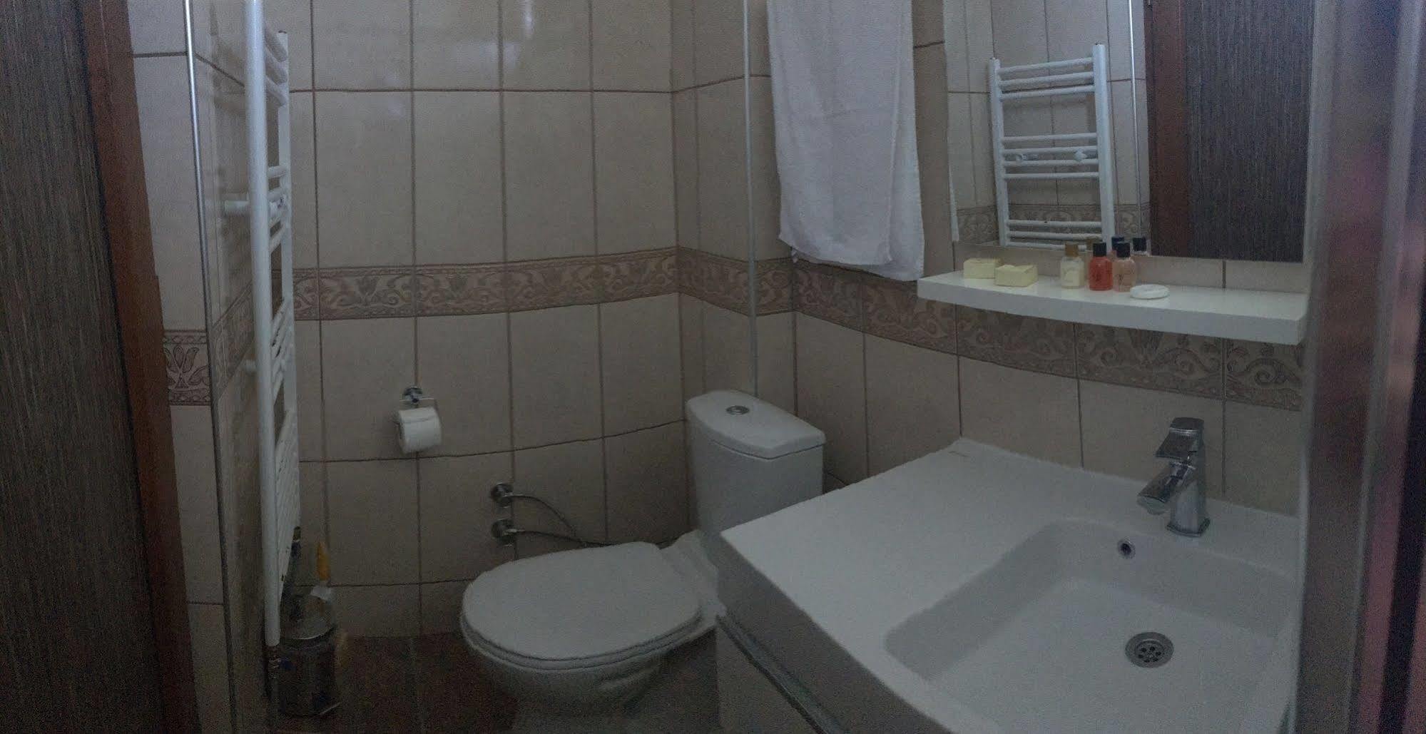 Geyikli Herrara Buitenkant foto